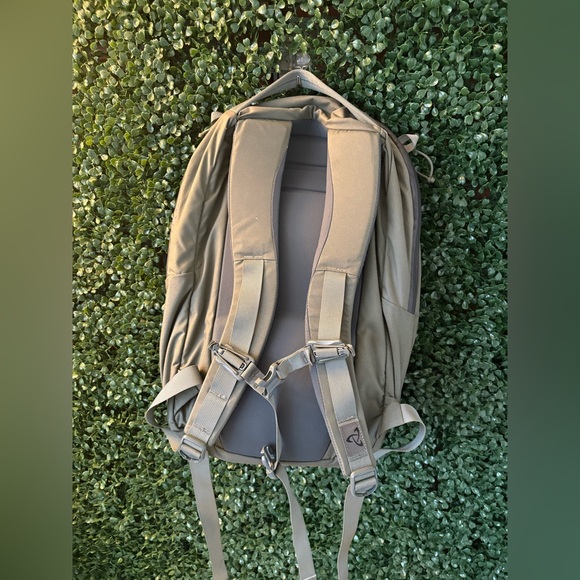 Mystery Ranch Rip Ruck backpack - Picture 5 of 6